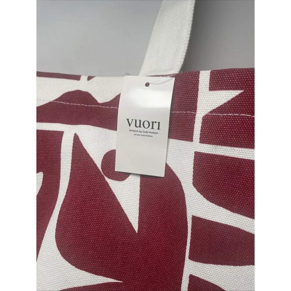 Vuori Oversized Tote Bag Holiday 25 Limited Edition Strawberry Red / White
